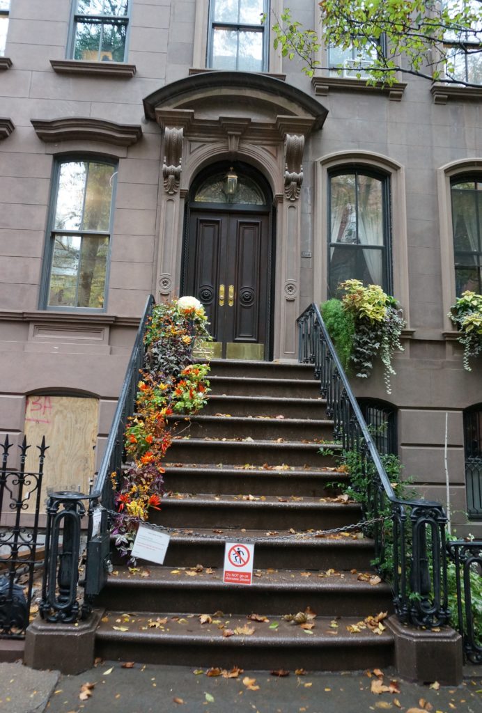 NY Cliché of the Day: On the Street Where Carrie Bradshaw Lives - New ...